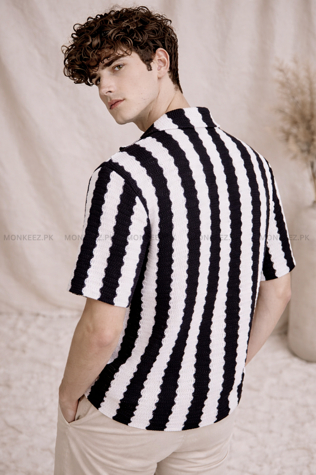 Black & White Waffle-Knit Cuban Collar Shirt - Unisex