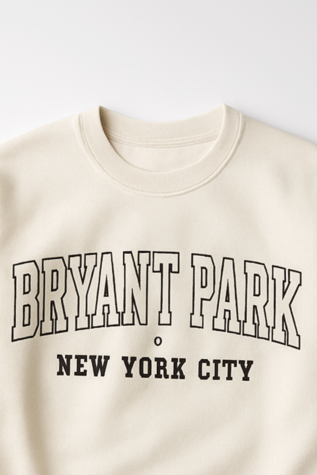 BRYANT PARK GRAPHIC SWEATSHIRT - OFF WHITE - (SS#01)