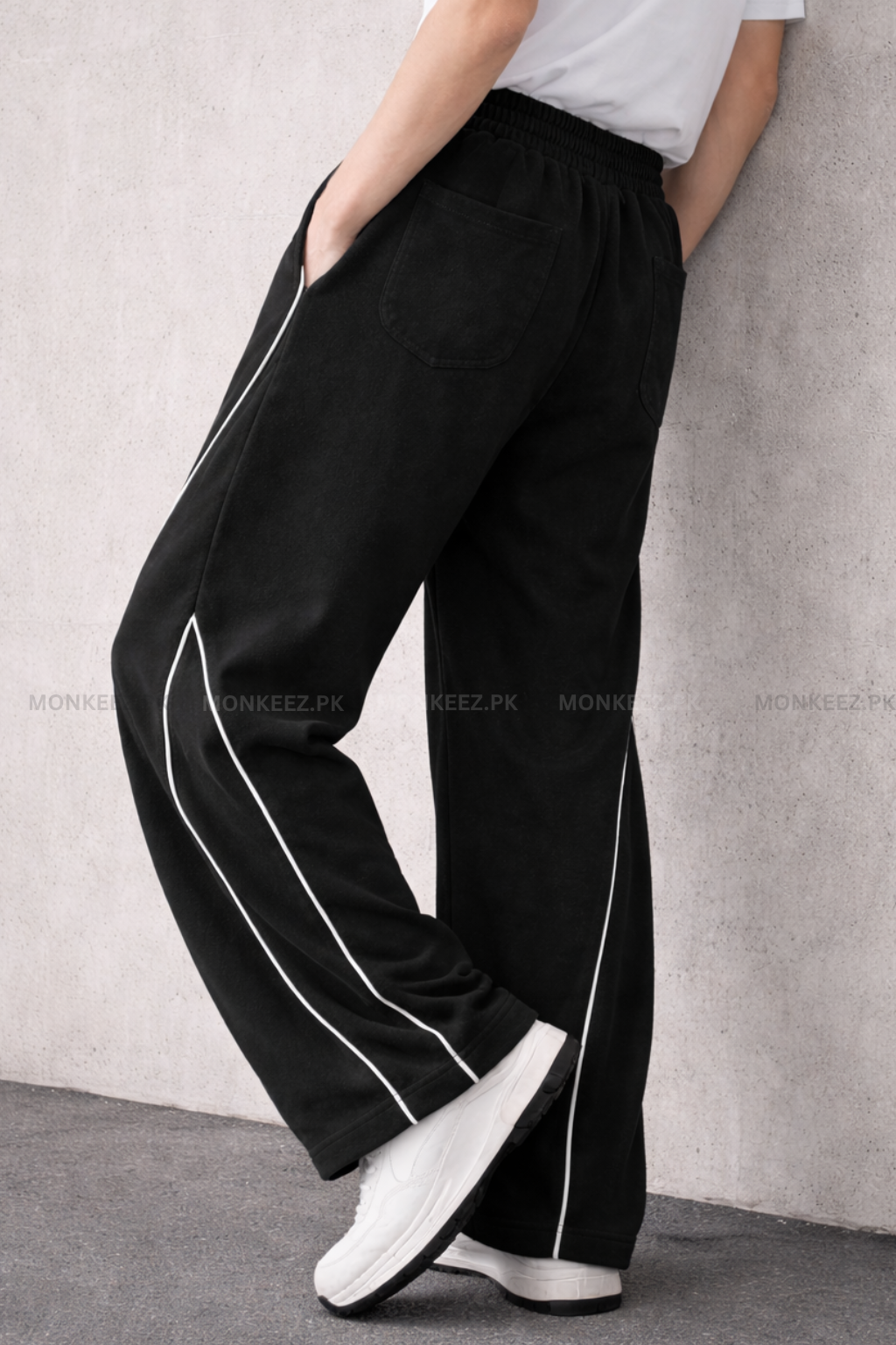 ArcLane Curve Piping Wide TrackPants - Black - UNISEX