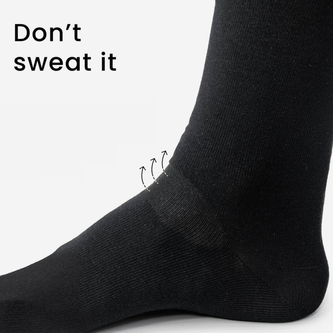 PLAIN BLACK FULL SOCKS (UNISEX)